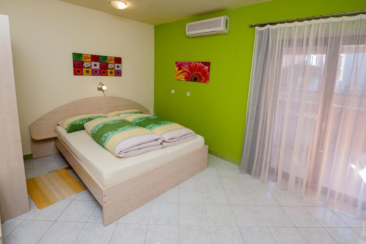 רוביני Apartments Erik B&B Adults Only מראה חיצוני תמונה