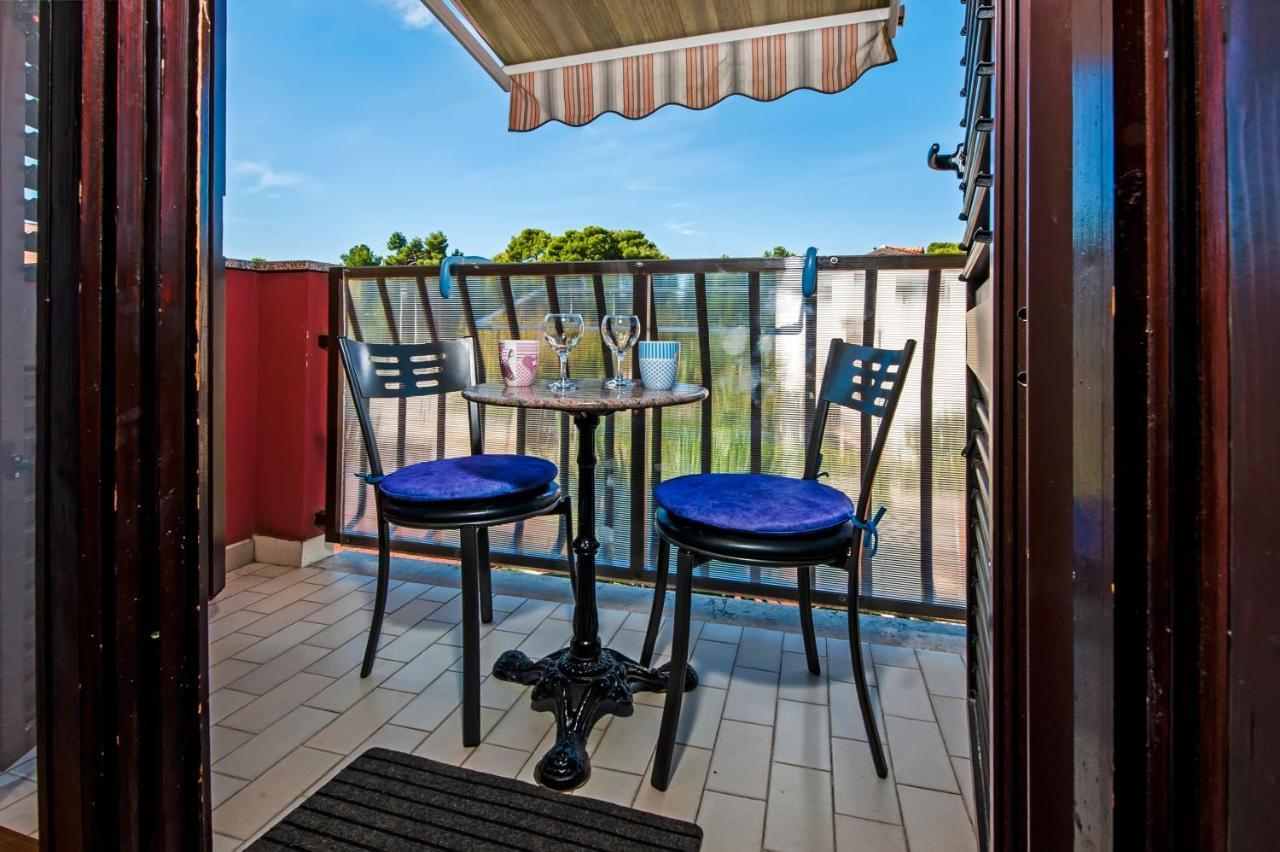 רוביני Apartments Erik B&B Adults Only מראה חיצוני תמונה