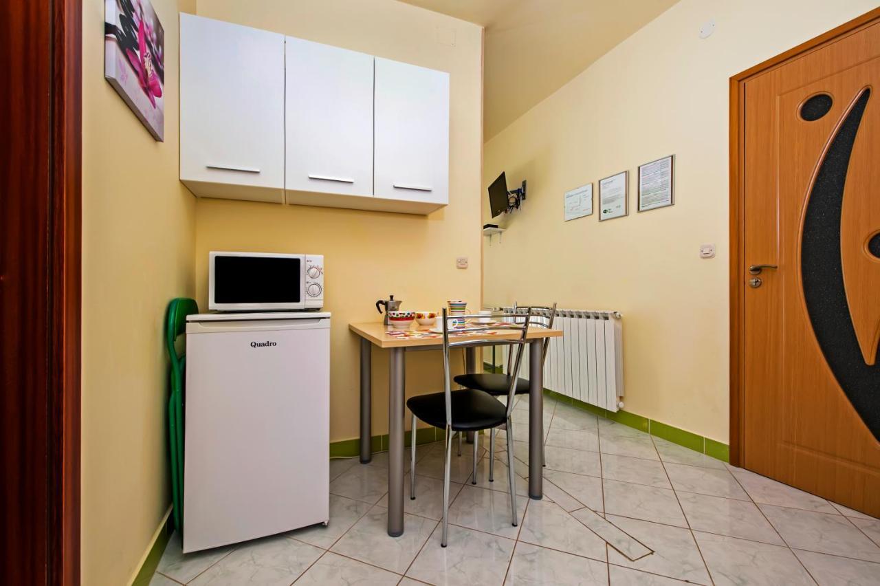 רוביני Apartments Erik B&B Adults Only מראה חיצוני תמונה