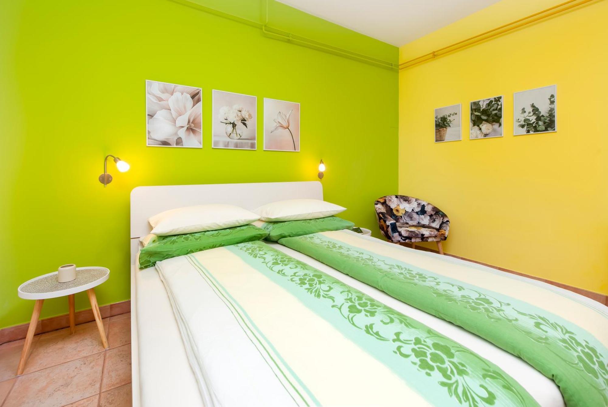 רוביני Apartments Erik B&B Adults Only מראה חיצוני תמונה