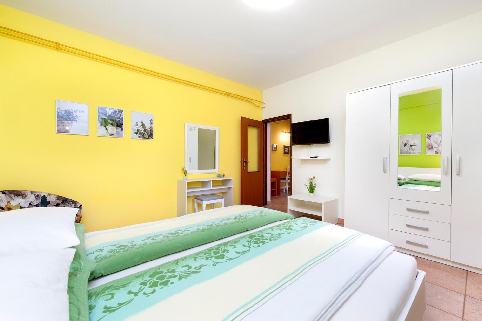 רוביני Apartments Erik B&B Adults Only מראה חיצוני תמונה